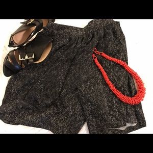 Anthropologie, new w/tags, black &white skort, sz2