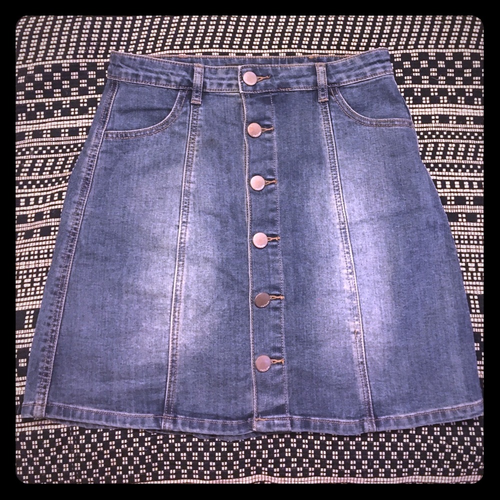 Denim skirt