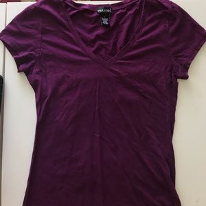 Wet Seal Plum V Neck - L