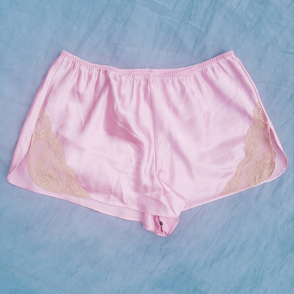 Silky Pink Shorts and Cami Set - Picture 2 of 4