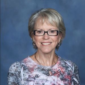 Meet your Posher, Claudi