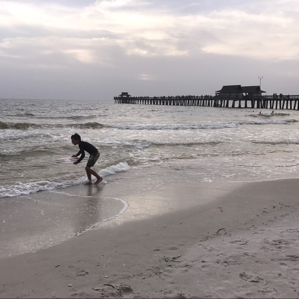 Meet your Posher, Leslie