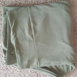 LuLaRoe Tall/Curvy Olive leggings