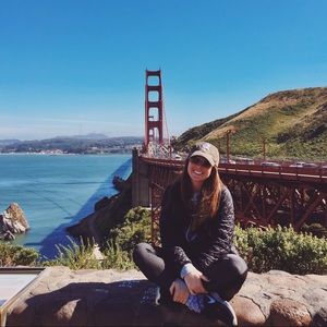 Meet your Posher, Katelyn