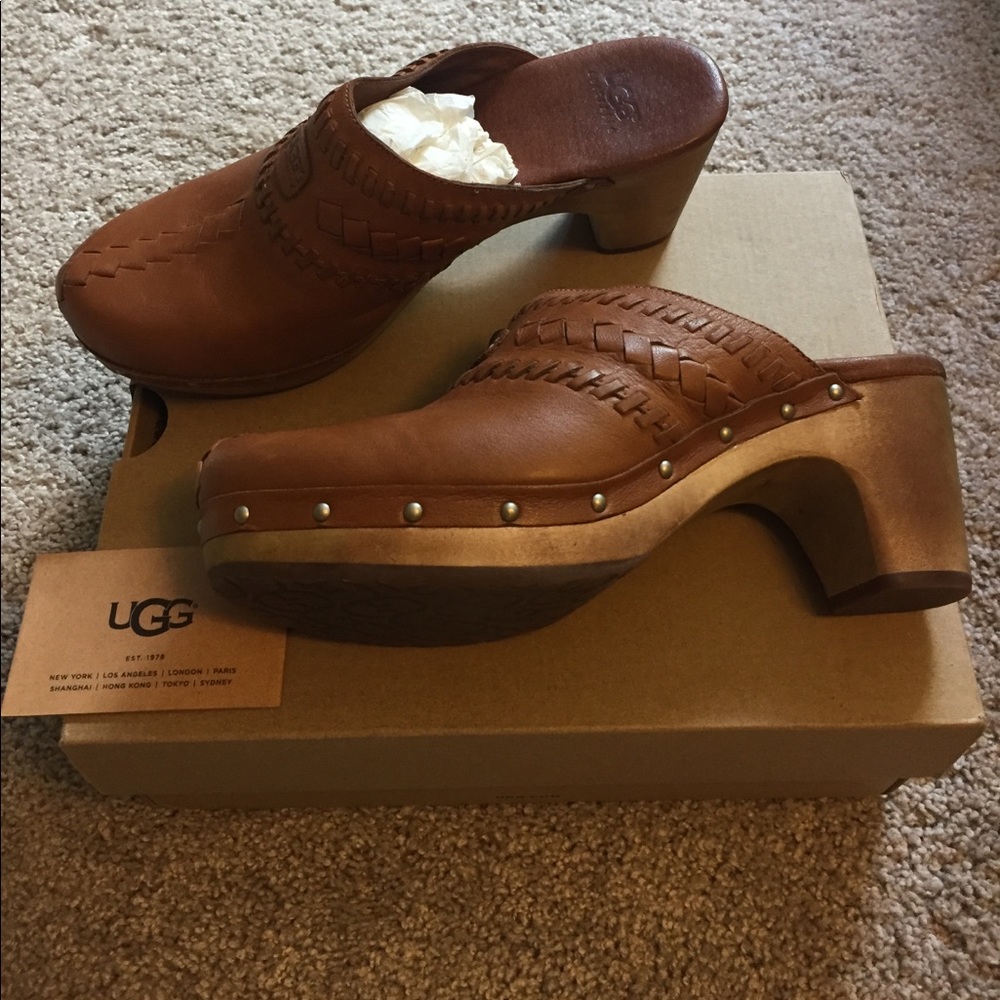 😌SOLD😌💕sale💕Ugg leather clogs - Picture 5 of 8