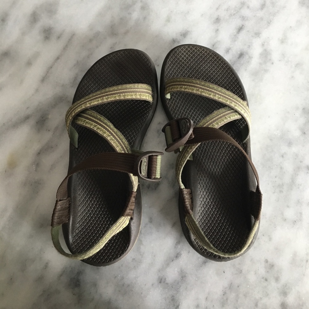 Women's Z/1 Classic Chacos (size 7)