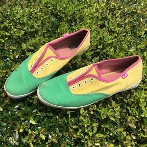 Laceless 90s Colored Keds