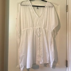 Old Navy White embroidered swim cover up