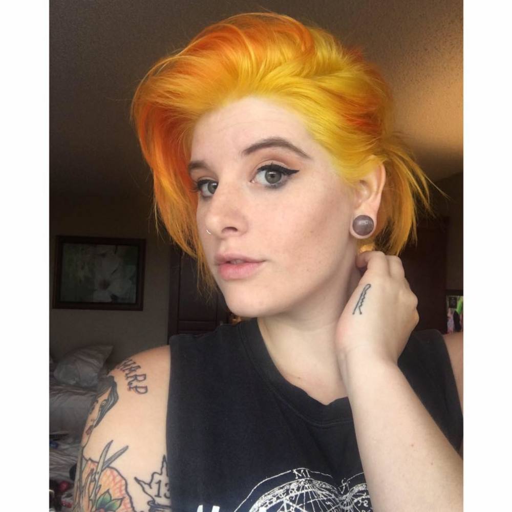 Meet your Posher, Lydia