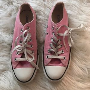 Pink all star converse size women's 7🌸💕