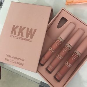 KYLIE x KKW Lip Kit minus the Kimberly Lipstick