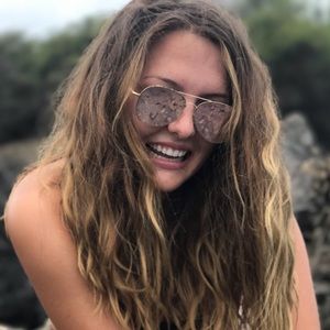 Meet your Posher, Haley