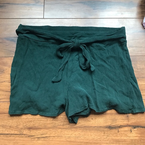 Shorts - Picture 1 of 2