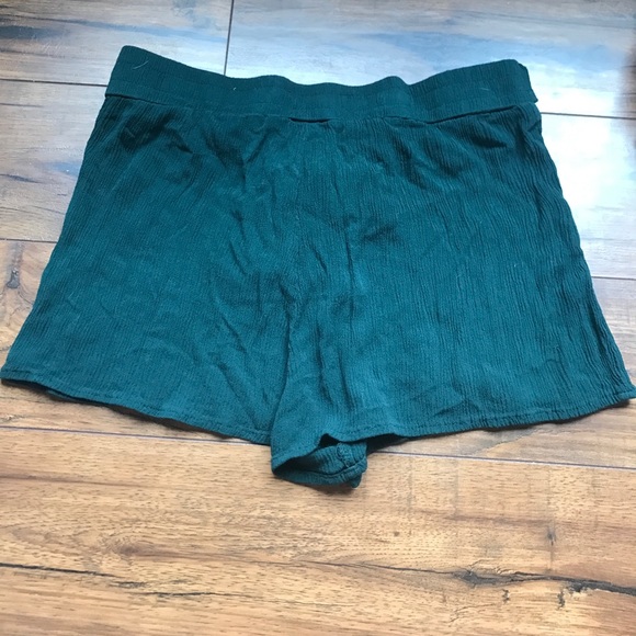 Shorts - Picture 2 of 2