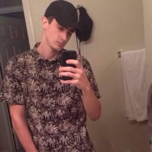 Meet your Posher, Zachary