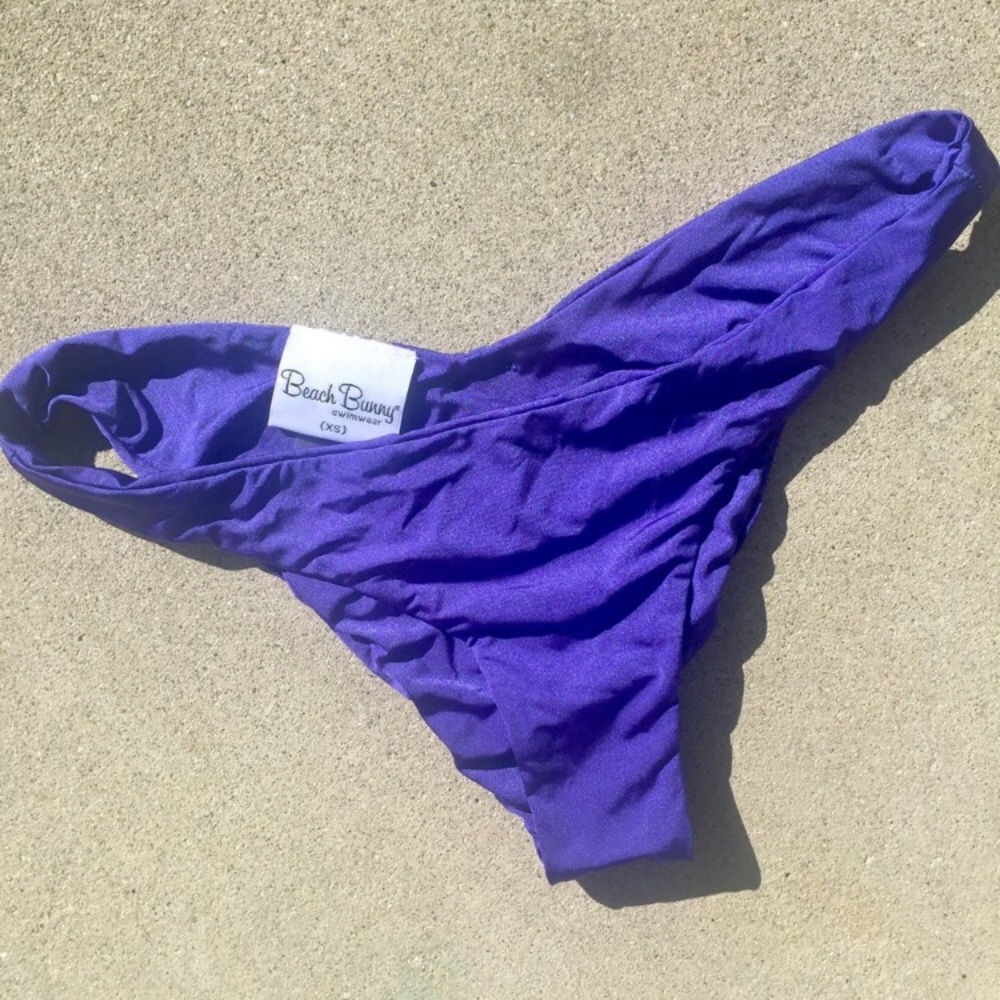 Beach Bunny Skimpy bottom