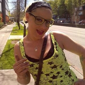 Meet your Posher, Sarah