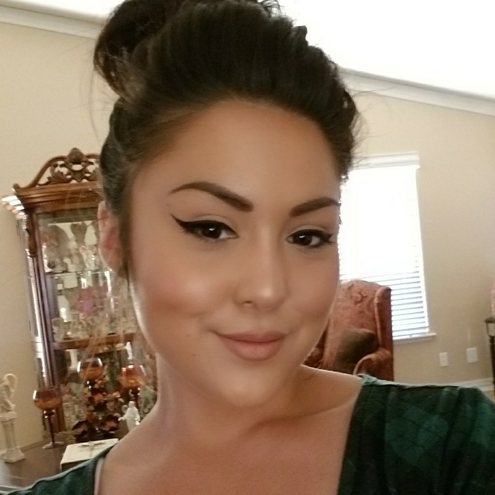 Meet your Posher, Jessica