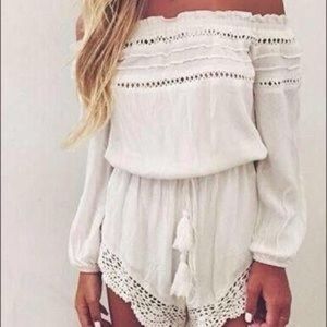 🌴Rumor Boutique Off-The-Shoulder Romper🌴