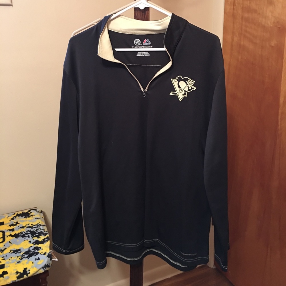 Pittsburgh Penguins quarter-zip pullover