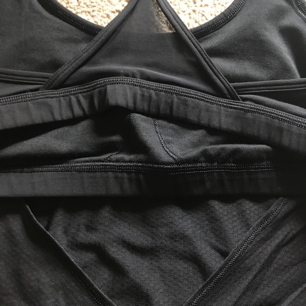 Lululemon black Minimalist tank with built-in bra - Picture 6 of 7