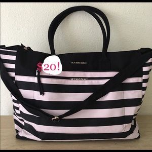 NEW Victoria's Secret Weekender Bag Set