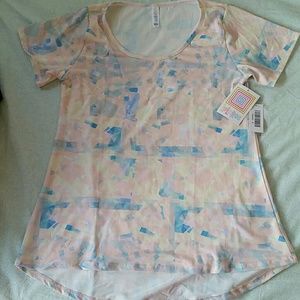 NWT lularoe small classic t!