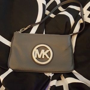 Michael kors wristlet