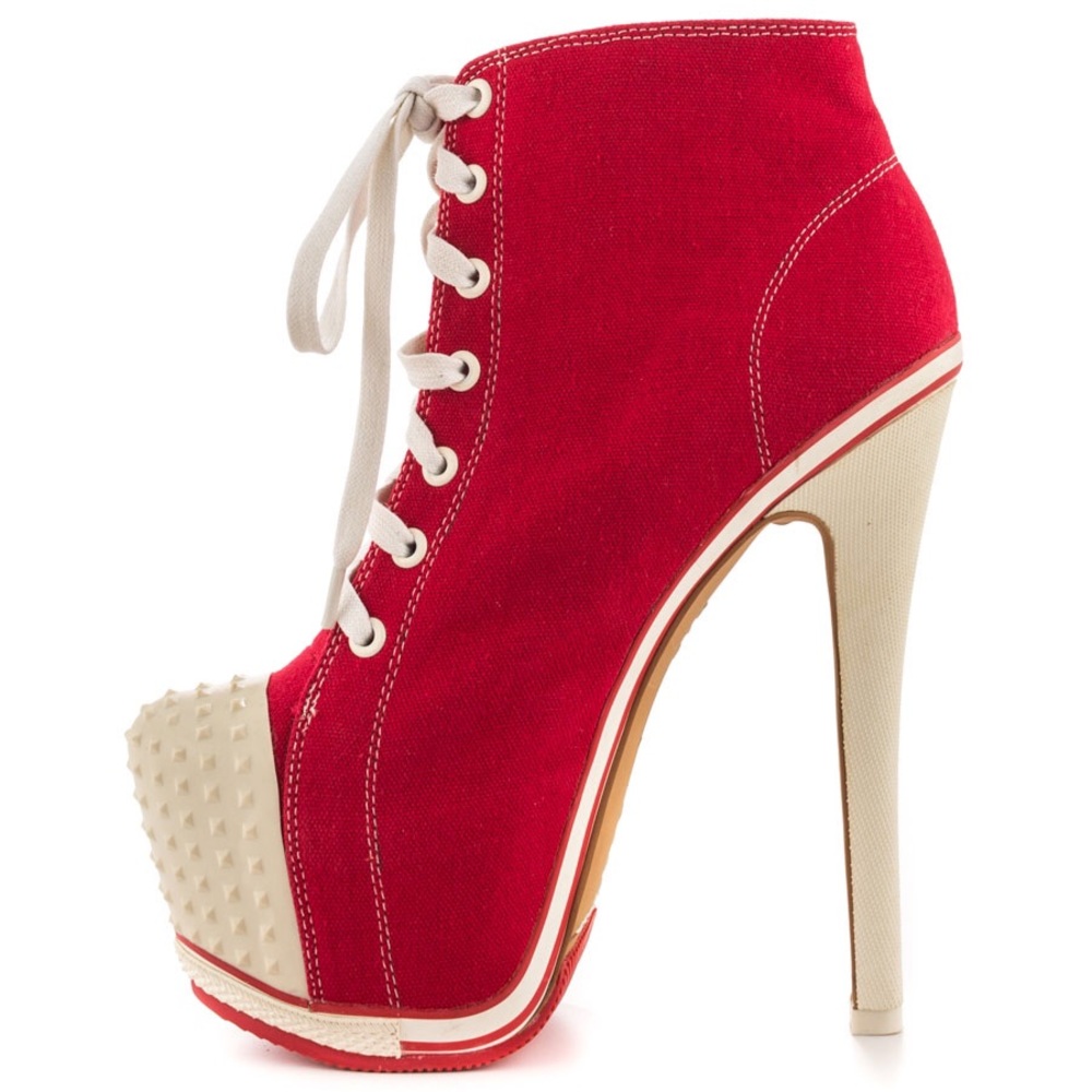 *ISO WANT* Zigi Salute in red size 7.5 Looking for