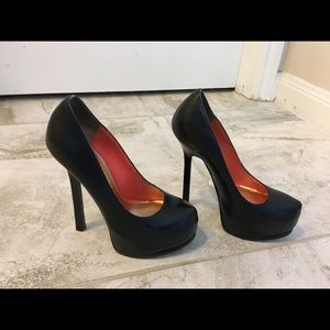 Bebe "Liza" Black leather Pumps