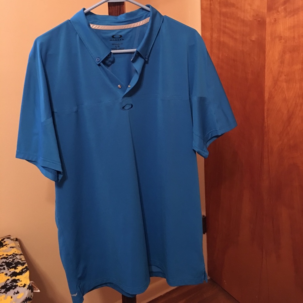 Oakley golf polo