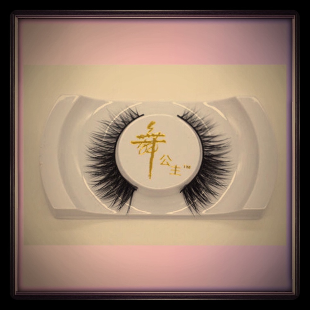 Mink Handmade Eyelashes w/glue NEW