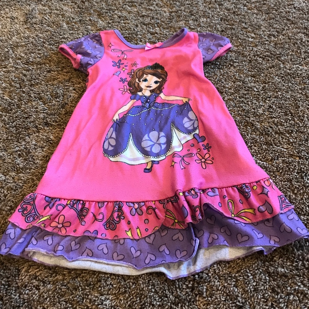 Nightgown