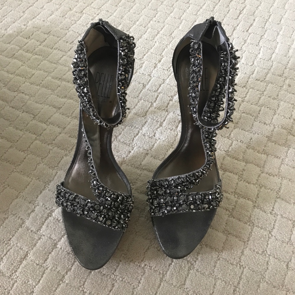 Pelle Moda sandal heel