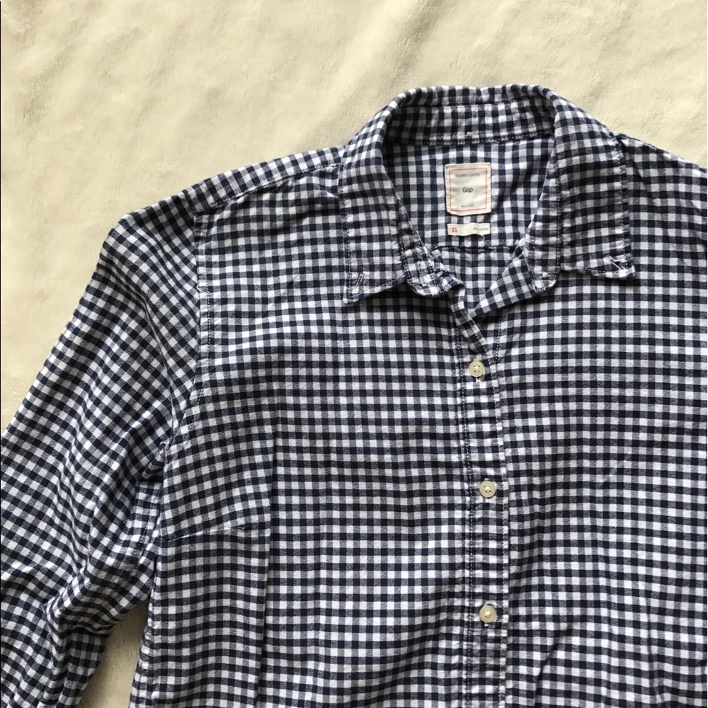 Navy GAP button down top