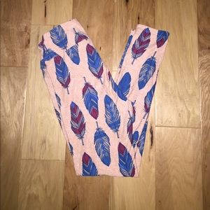 LuLaRoe feather leggings