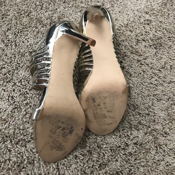 ✨3 for $30 ✨Steven Madden Fabolous Metallic Sandal - Picture 4 of 4