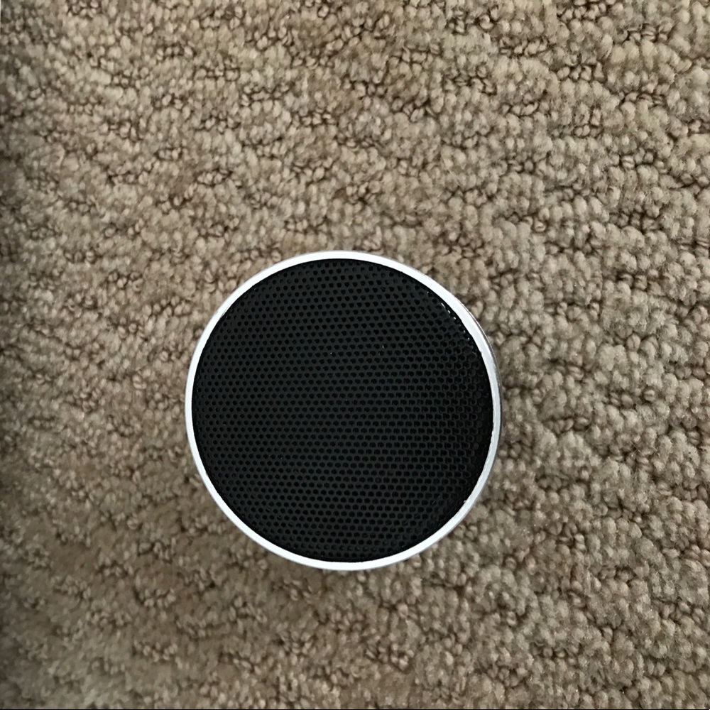 Isound - Picture 2 of 4