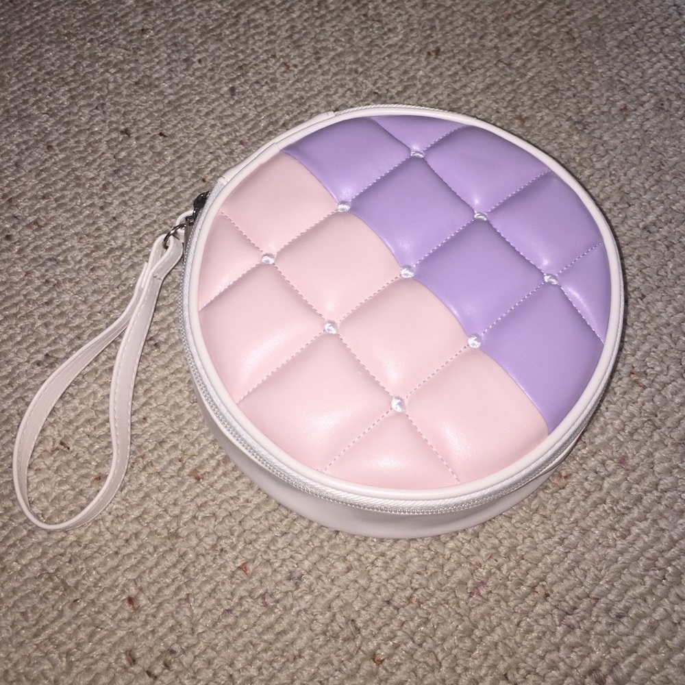 Makeup bag