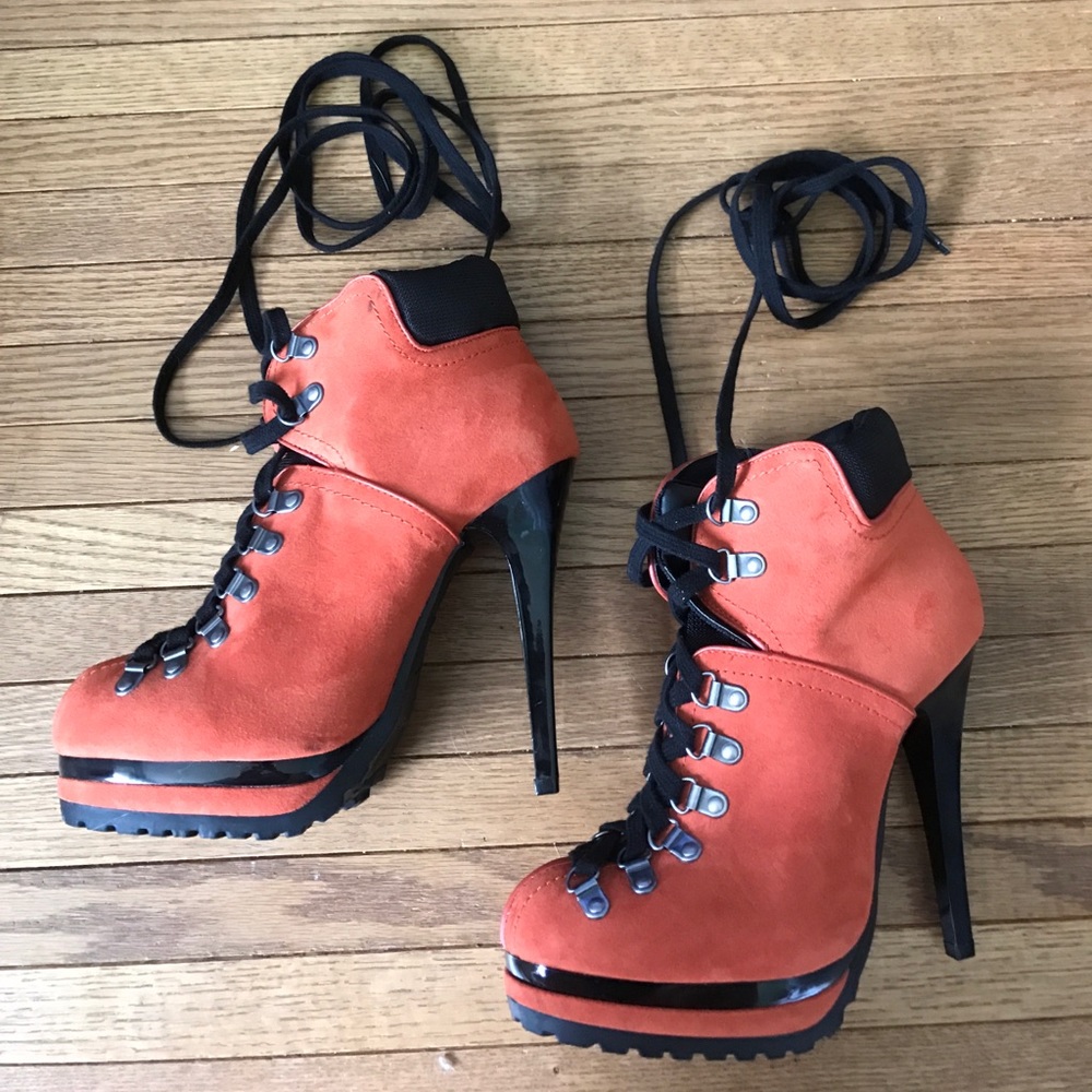 Combat boot heels