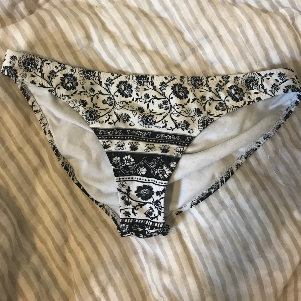 Floral bikini bottoms