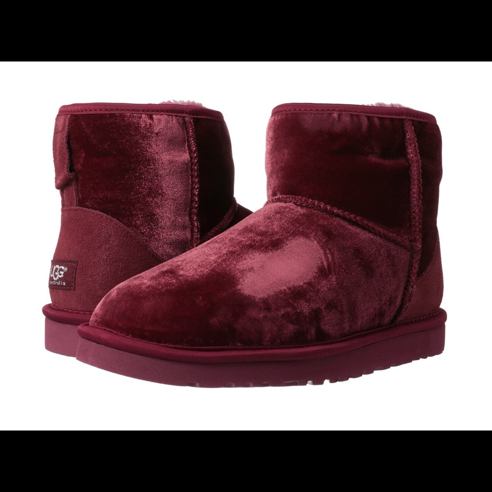 Mini red velvet Uggs
