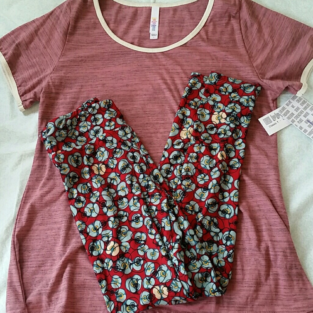 Outfit-NWT large classic t & NWT os apple leggings