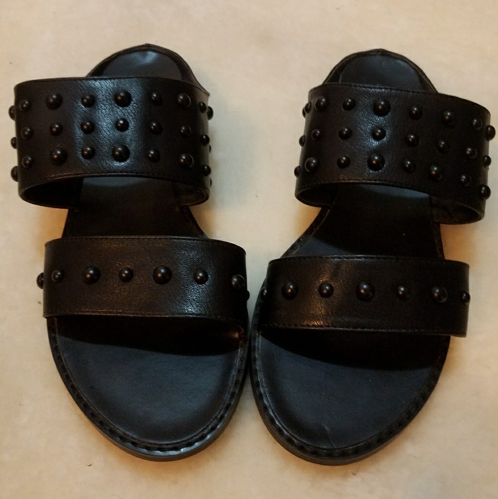 blk urban outfitters sandals size 8