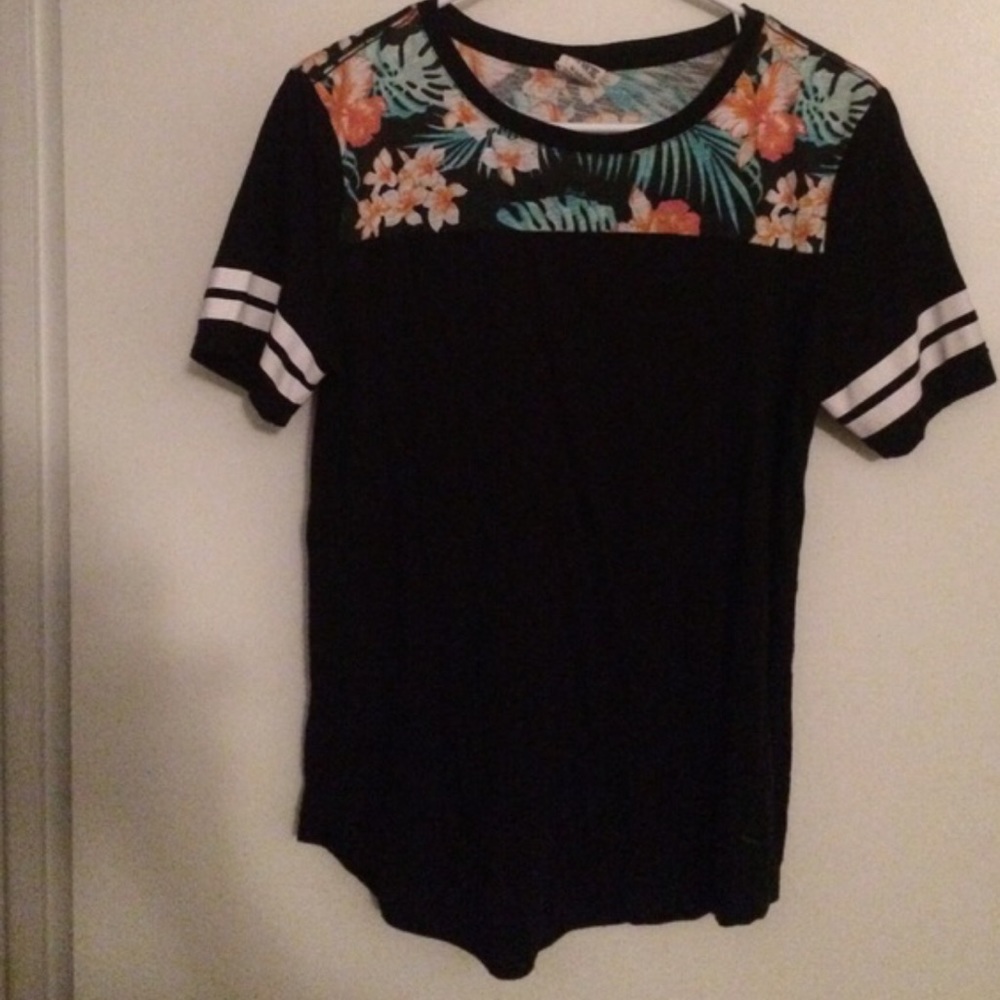 Victoria Secret Pink T Shirt