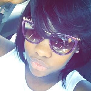 Meet your Posher, Janelle