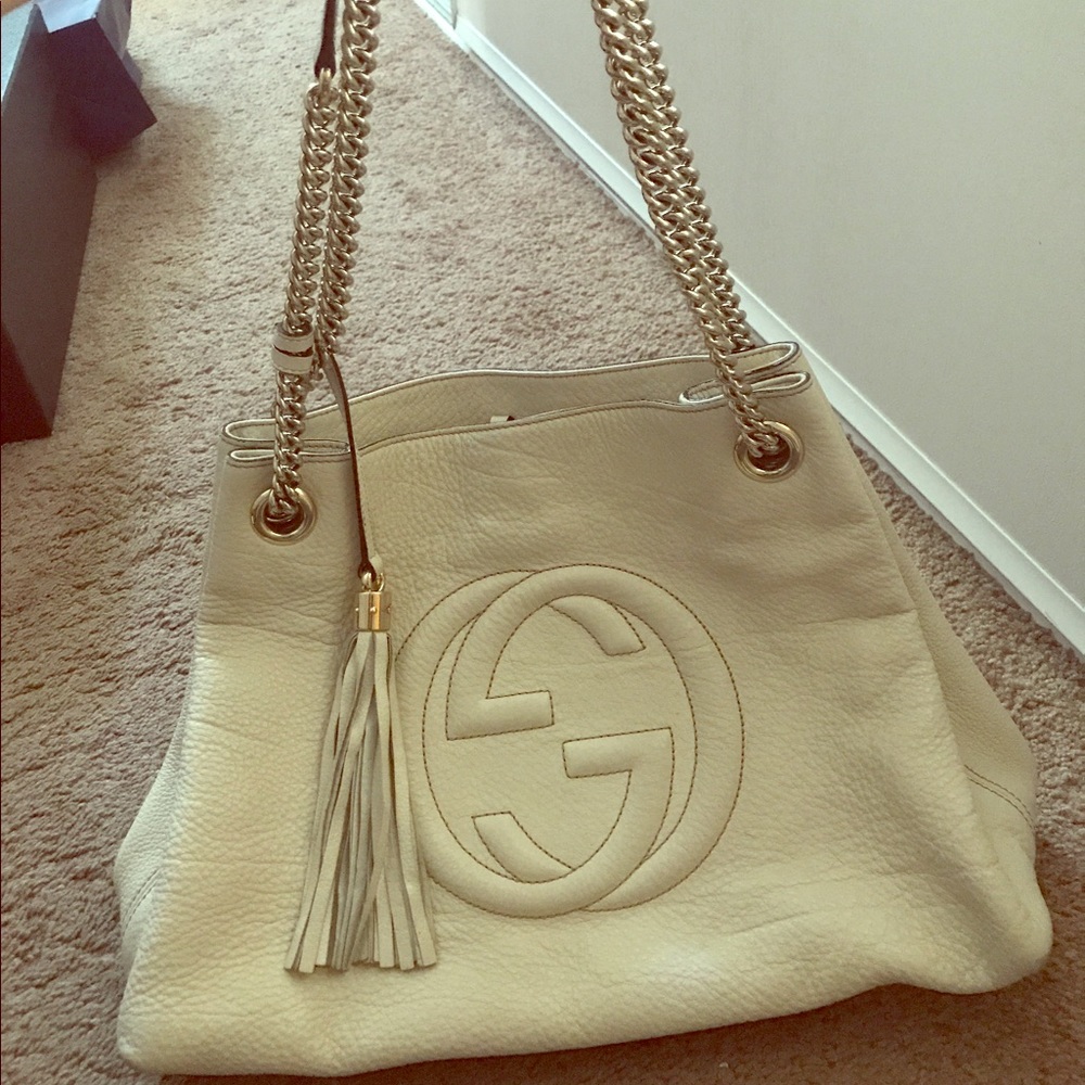 Gucci soho leather chain strap