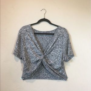Twist front crop top! Worn once