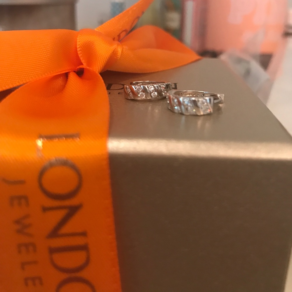 White gold crystal hoops