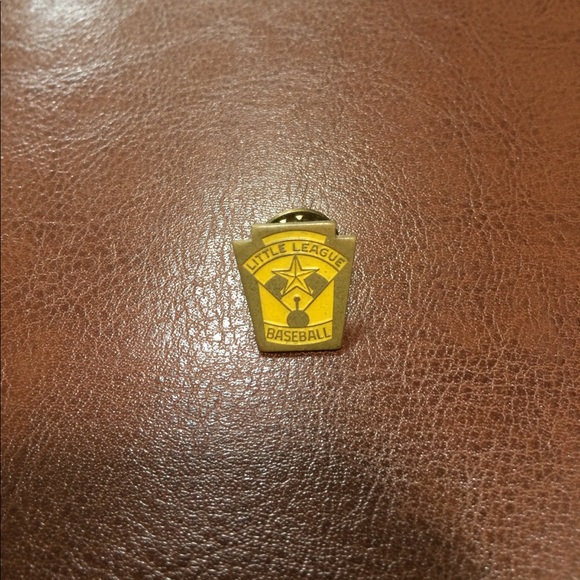 Vintage little league pin - Picture 4 of 4